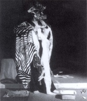 Photographie de la performance in <em>Chroniques niçoises, Génèse d'un Musée</em>, tome II